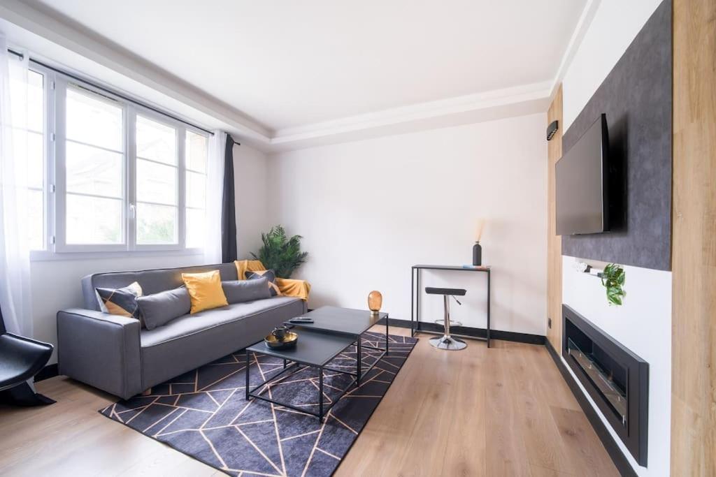 Le Black & White - 10 Min Orly, 3 Min Gare Juvisy Appartement Athis-Mons Buitenkant foto