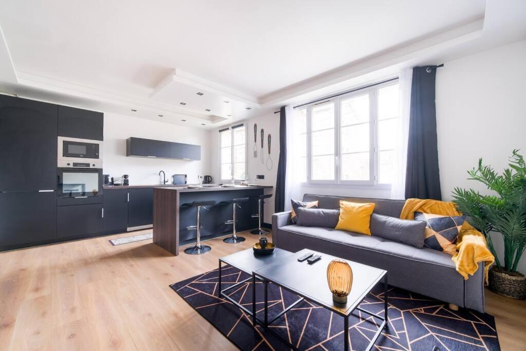 Le Black & White - 10 Min Orly, 3 Min Gare Juvisy Appartement Athis-Mons Buitenkant foto